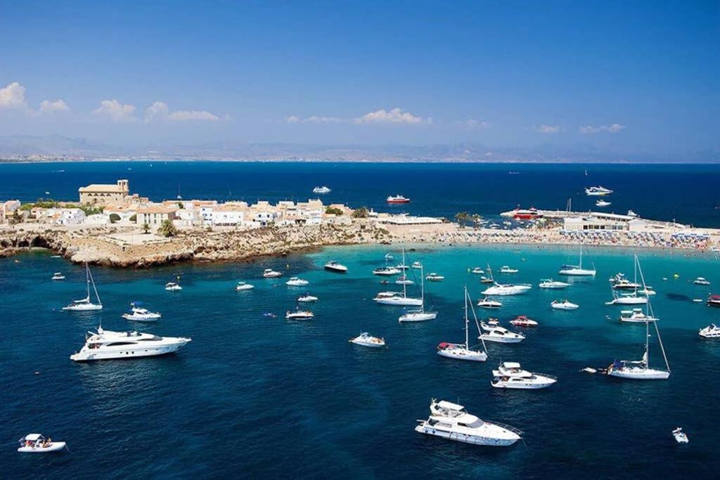 Espacioso y céntrico piso con zona chill-out Alicante Exterior foto