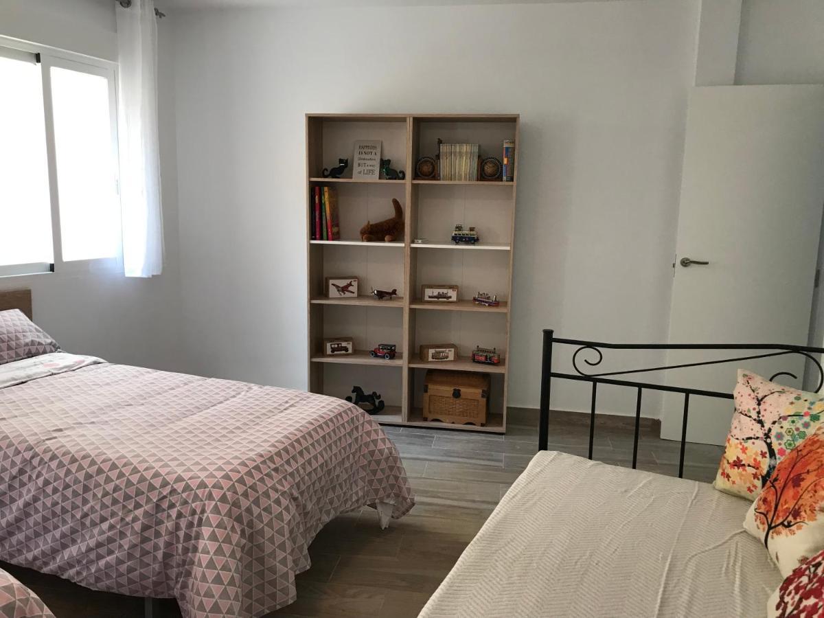 Espacioso y céntrico piso con zona chill-out Alicante Exterior foto
