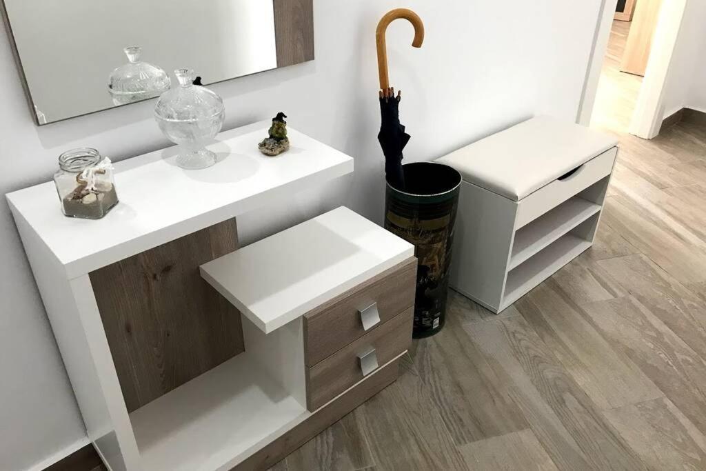 Espacioso y céntrico piso con zona chill-out Alicante Exterior foto