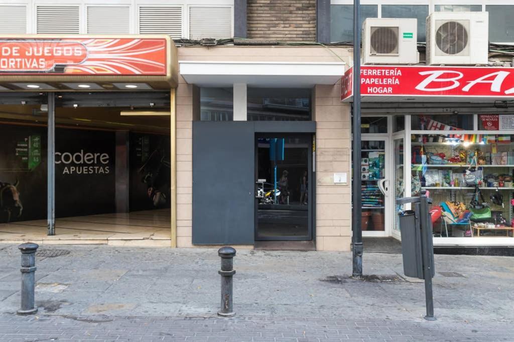 Espacioso y céntrico piso con zona chill-out Alicante Exterior foto
