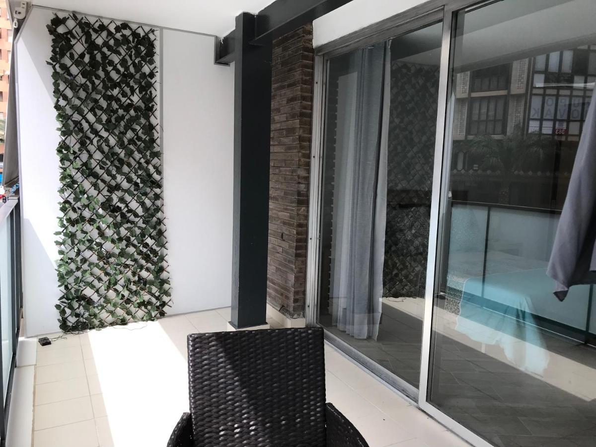 Espacioso y céntrico piso con zona chill-out Alicante Exterior foto