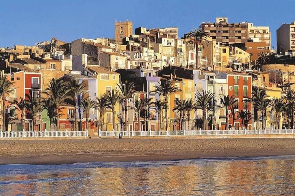 Espacioso y céntrico piso con zona chill-out Alicante Exterior foto